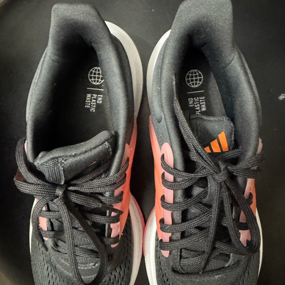 NWOT Black Pink Orange Adidas Bounce Athletic Sneakers tried in house only once. - Picture 7 of 7